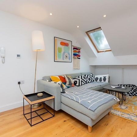 בריסטול The Old Wire Factory - 2 Bed, Close To City Centre, Fast Wifi, Comfortable Home From Home מראה חיצוני תמונה