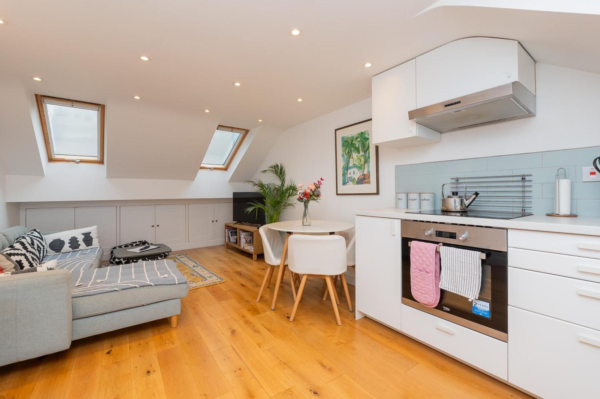 בריסטול The Old Wire Factory - 2 Bed, Close To City Centre, Fast Wifi, Comfortable Home From Home מראה חיצוני תמונה