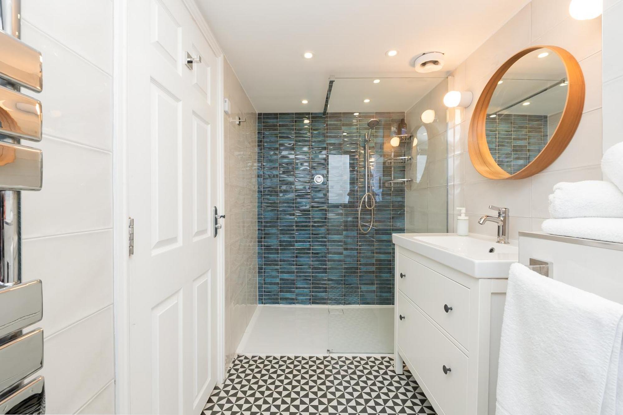 בריסטול The Old Wire Factory - 2 Bed, Close To City Centre, Fast Wifi, Comfortable Home From Home מראה חיצוני תמונה