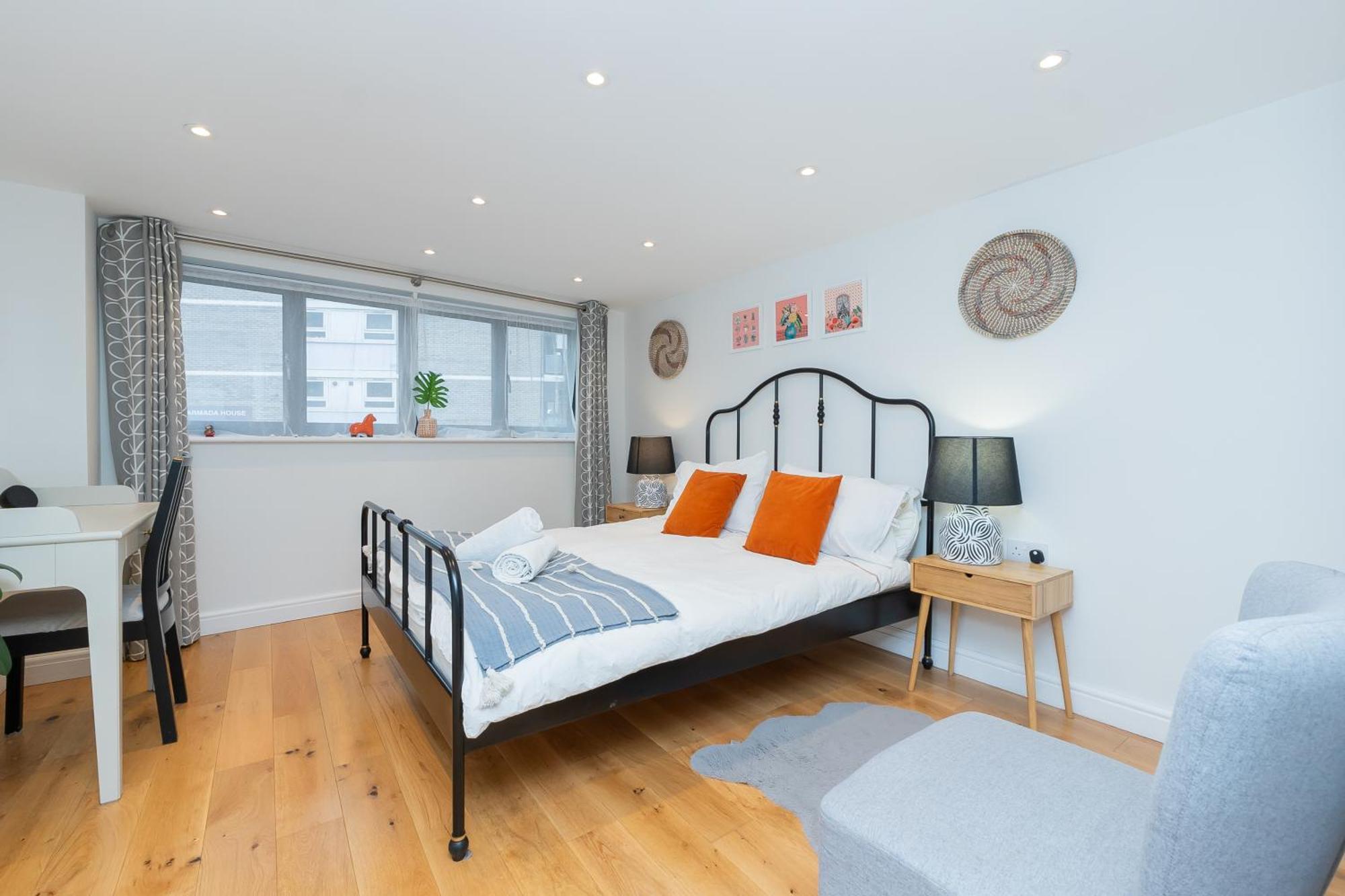 בריסטול The Old Wire Factory - 2 Bed, Close To City Centre, Fast Wifi, Comfortable Home From Home מראה חיצוני תמונה
